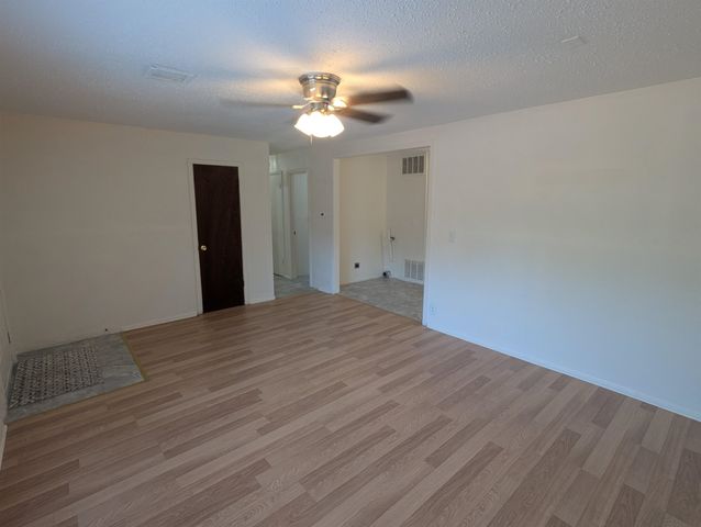 4325 S Dover, Wichita, KS 67216
