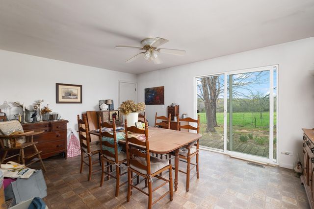 2722 Co Rd 347, Koshkonong, MO 65692