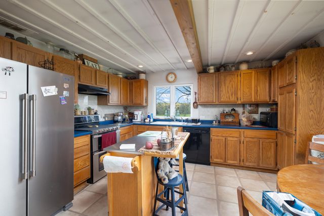 2722 Co Rd 347, Koshkonong, MO 65692