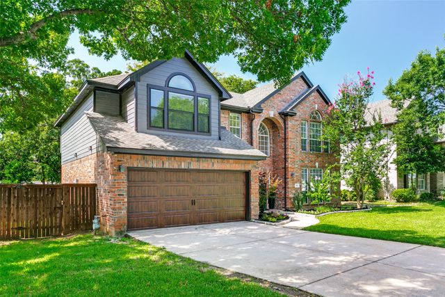 2811 Stonehurst Drive, Grapevine, TX 76051