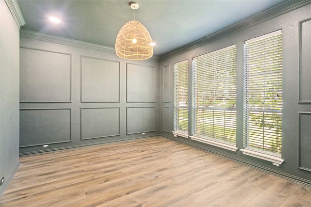 2811 Stonehurst Drive, Grapevine, TX 76051