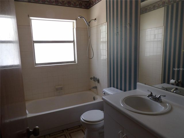 816 W 130 TH AVENUE, Tampa, FL 33612