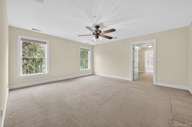 7 Farm Hollow Road, New Windsor, NY 12553