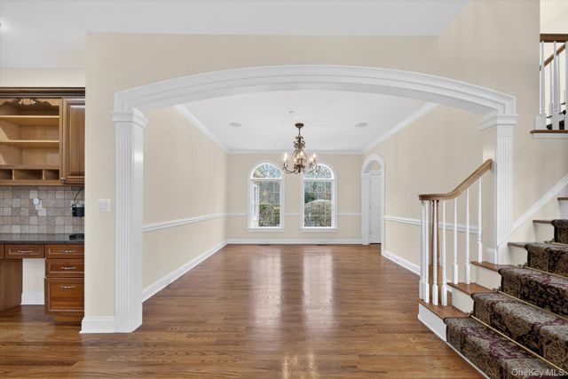 7 Farm Hollow Road, New Windsor, NY 12553