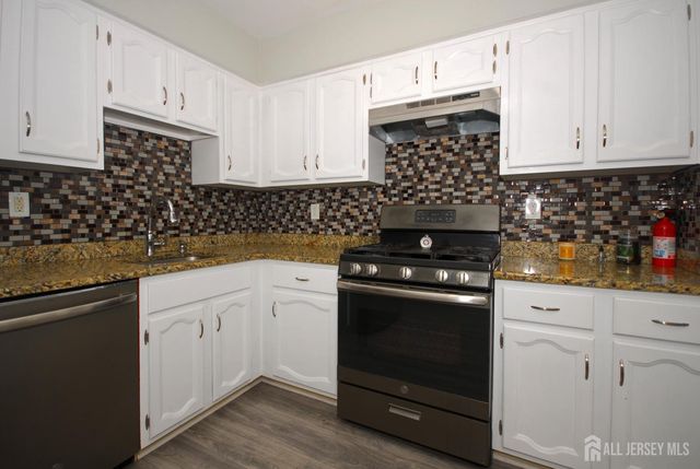 1 Orchid Court, Sayreville, NJ 08872