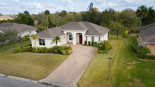 1080 Southlakes Way SW, Vero Beach, FL 32968