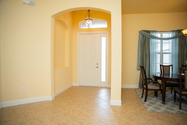 1080 Southlakes Way SW, Vero Beach, FL 32968