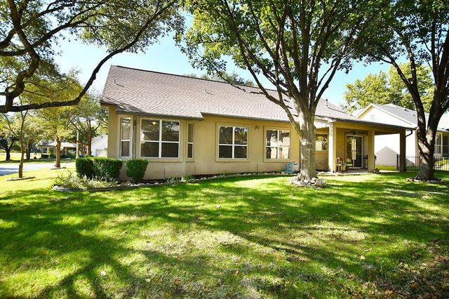 108 High Trail DR, Georgetown, TX 78633