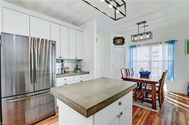 833 Cabrini PL, Virginia Beach, VA 23464