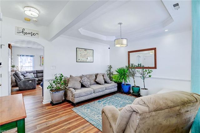 833 Cabrini PL, Virginia Beach, VA 23464