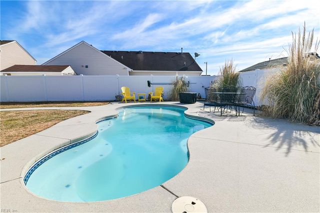 833 Cabrini PL, Virginia Beach, VA 23464