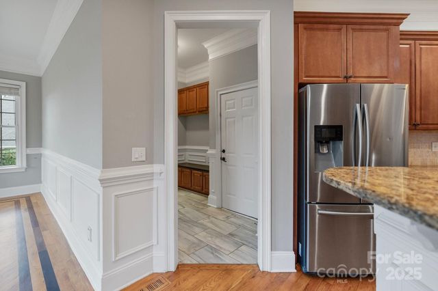 116 Whispering Cove Court, Mooresville, NC 28117