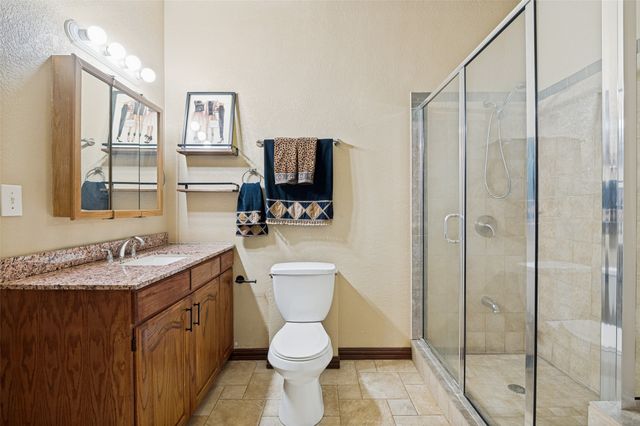 237 Southwood Drive, Lancaster, TX 75146