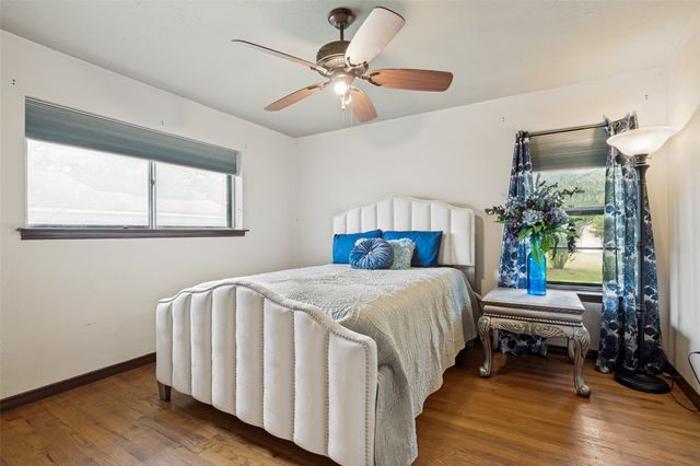 237 Southwood Drive, Lancaster, TX 75146