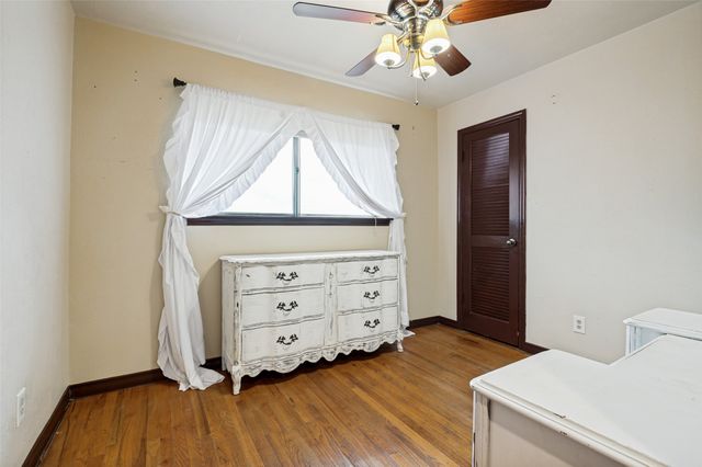 237 Southwood Drive, Lancaster, TX 75146