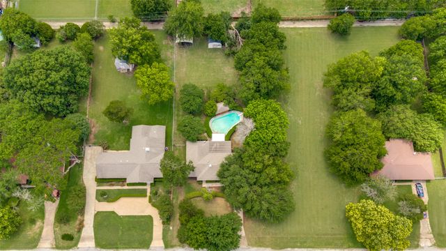 237 Southwood Drive, Lancaster, TX 75146