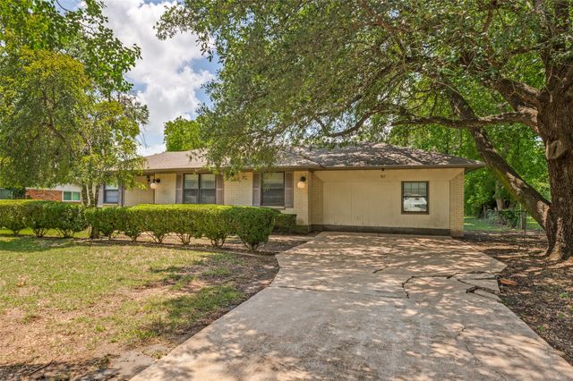 237 Southwood Drive, Lancaster, TX 75146