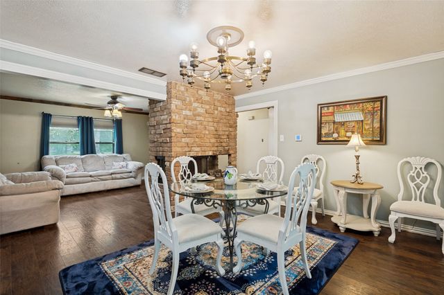 237 Southwood Drive, Lancaster, TX 75146