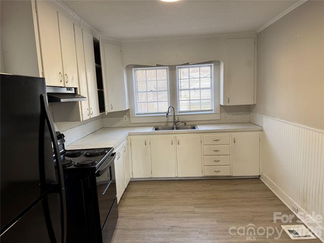 351 Old Centergrove Road, Kannapolis, NC 28083