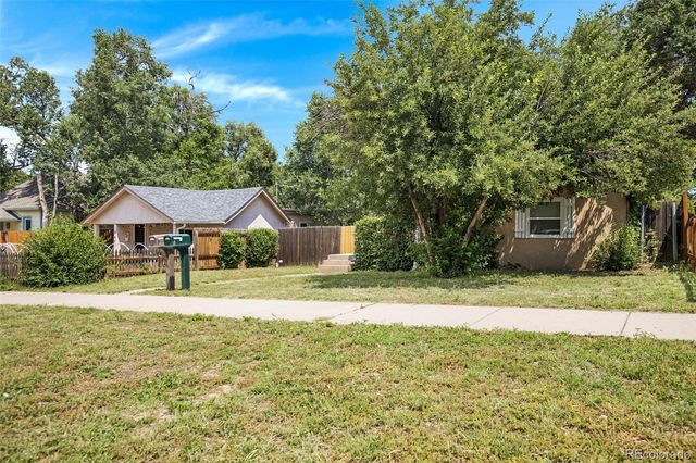 944 E Moreno Avenue A & B, Colorado Springs, CO 80903