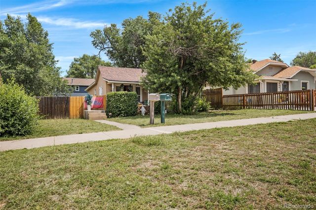 944 E Moreno Avenue A & B, Colorado Springs, CO 80903