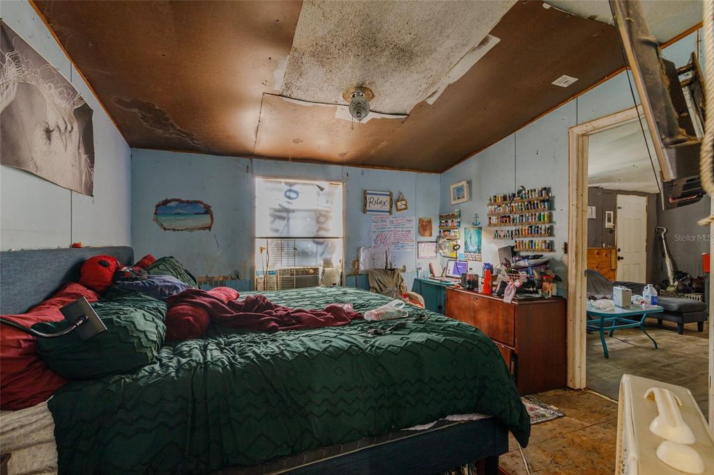 Image 33 of property listing at 521 SE 129TH TERRACE, Silver Springs, FL 34488