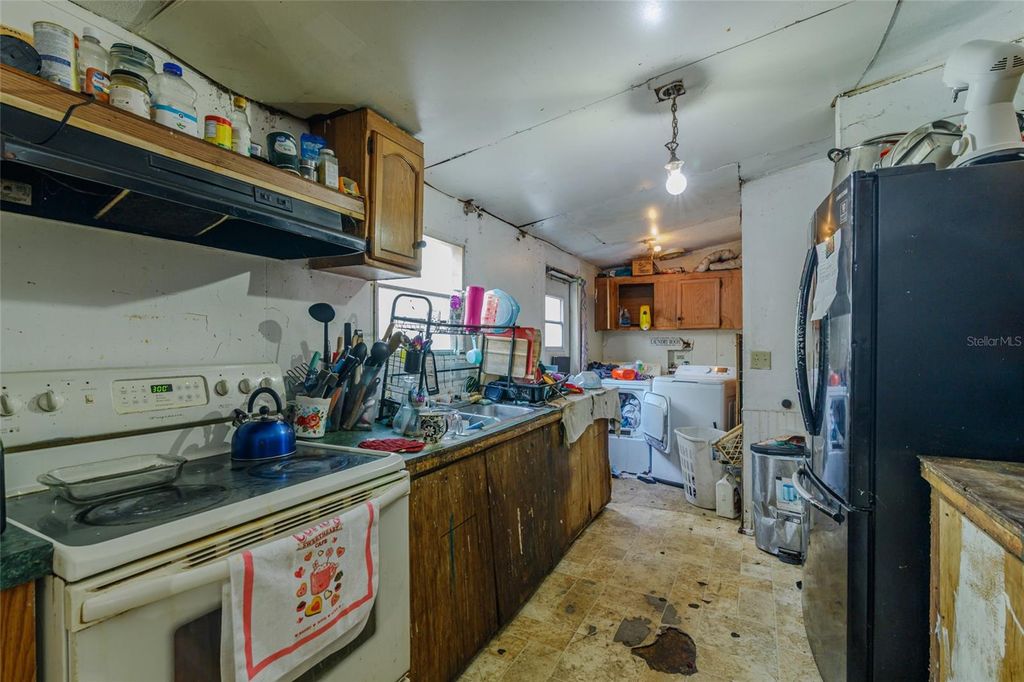 Image 45 of property listing at 521 SE 129TH TERRACE, Silver Springs, FL 34488