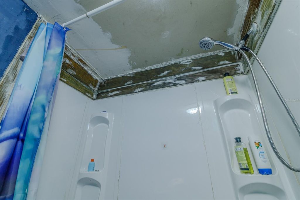 Image 47 of property listing at 521 SE 129TH TERRACE, Silver Springs, FL 34488