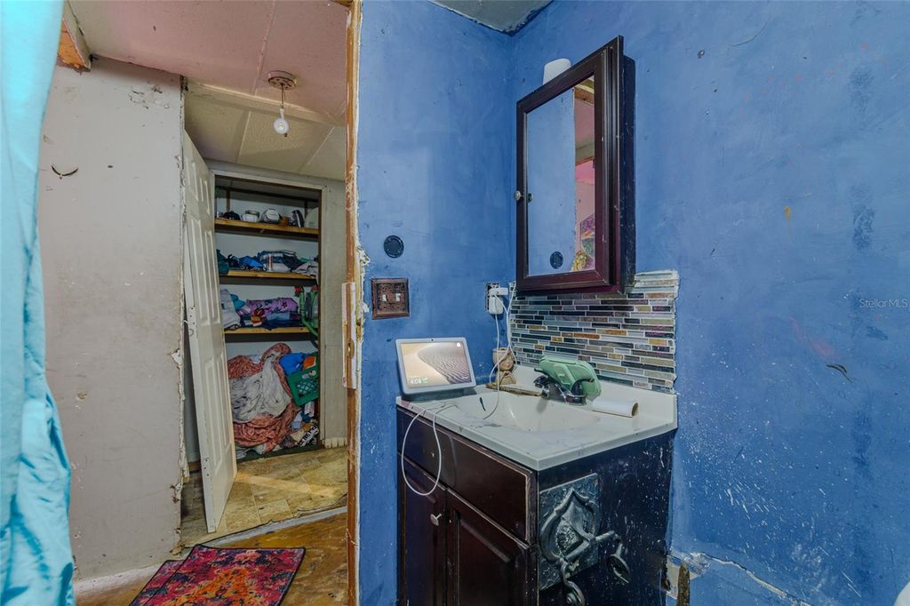 Image 48 of property listing at 521 SE 129TH TERRACE, Silver Springs, FL 34488