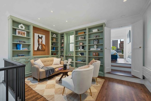 428 W 23rd St Apt 4D, New York City, NY 10011