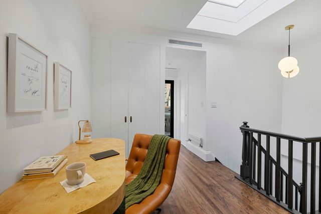 428 W 23rd St Apt 4D, New York City, NY 10011