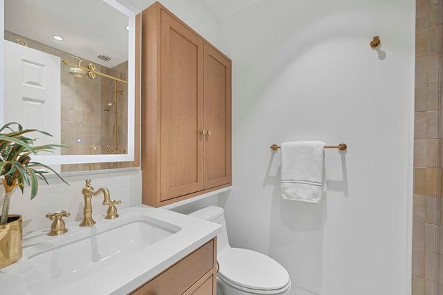 428 W 23rd St Apt 4D, New York City, NY 10011