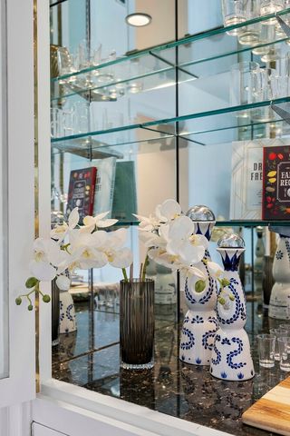 428 W 23rd St Apt 4D, New York City, NY 10011