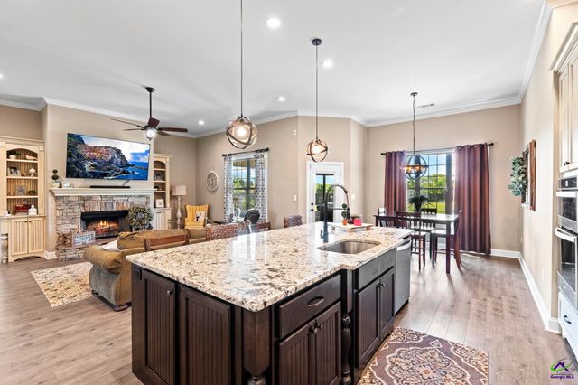 454 Eli Way, Byron, GA 31008