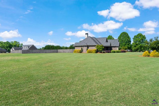 454 Eli Way, Byron, GA 31008