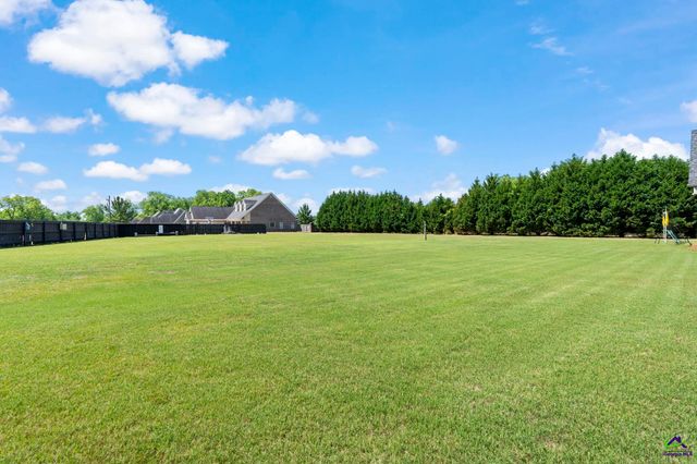 454 Eli Way, Byron, GA 31008