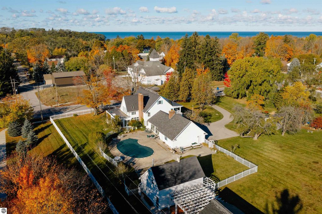 Image 3 of property listing at 11801 S Lacore Road, Empire, MI 49630