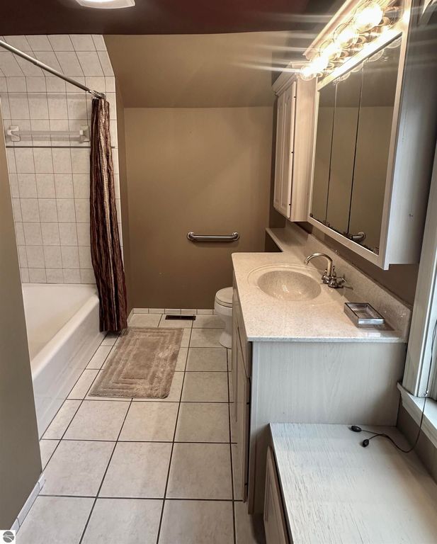 Image 55 of property listing at 11801 S Lacore Road, Empire, MI 49630