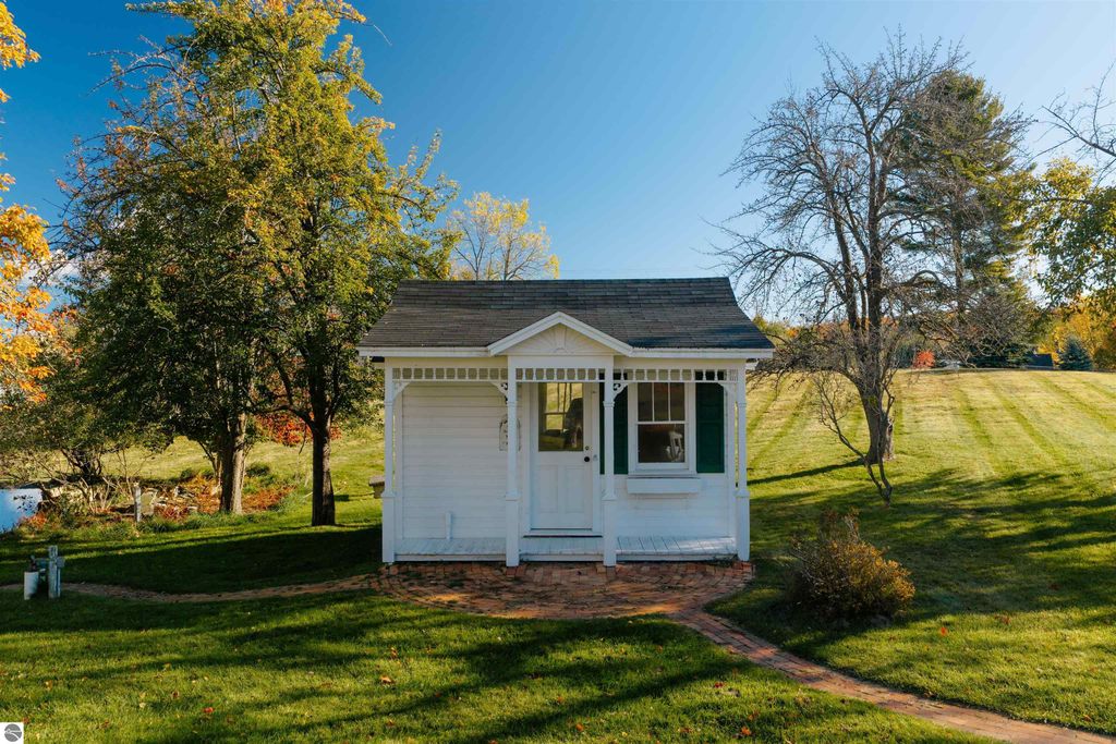 Image 79 of property listing at 11801 S Lacore Road, Empire, MI 49630