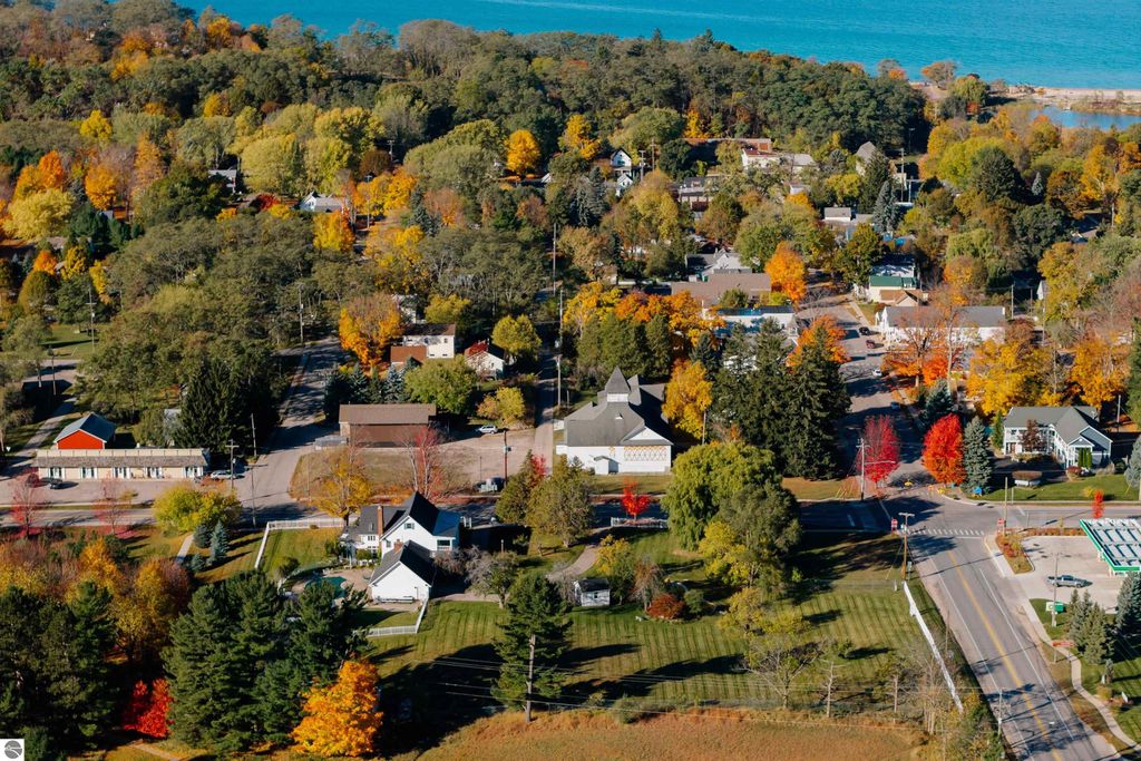 Image 8 of property listing at 11801 S Lacore Road, Empire, MI 49630