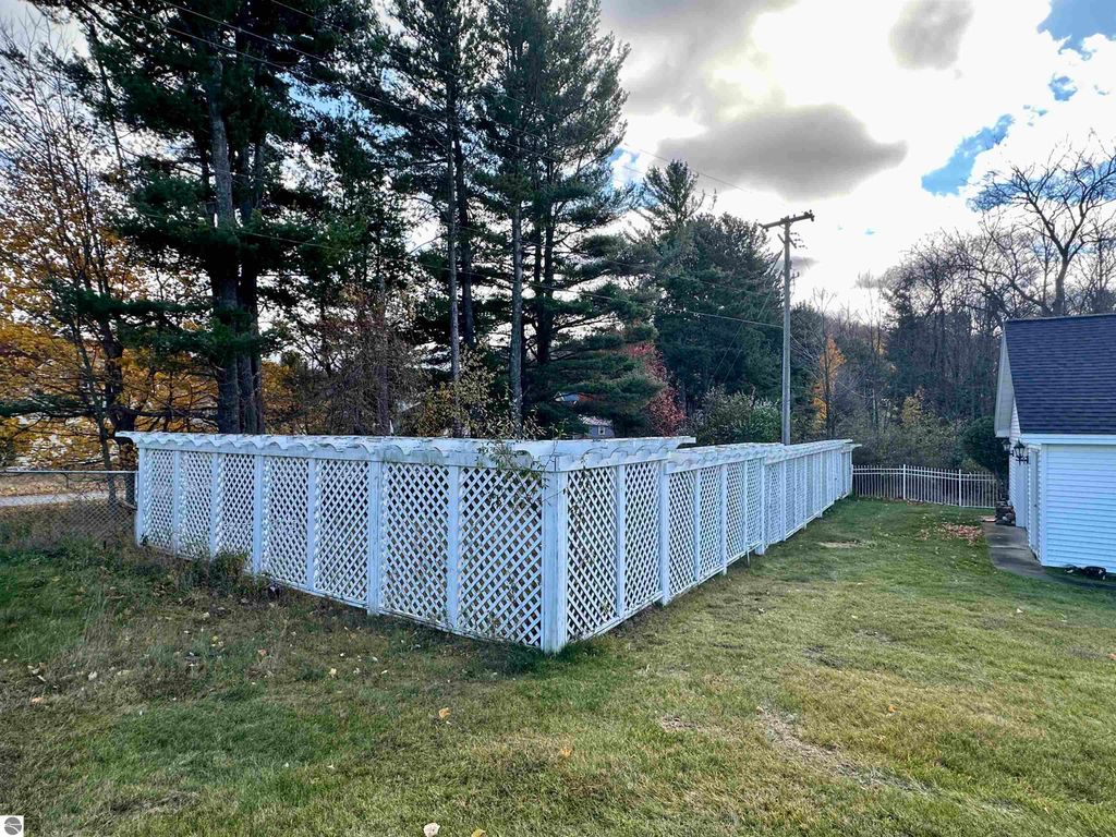 Image 91 of property listing at 11801 S Lacore Road, Empire, MI 49630