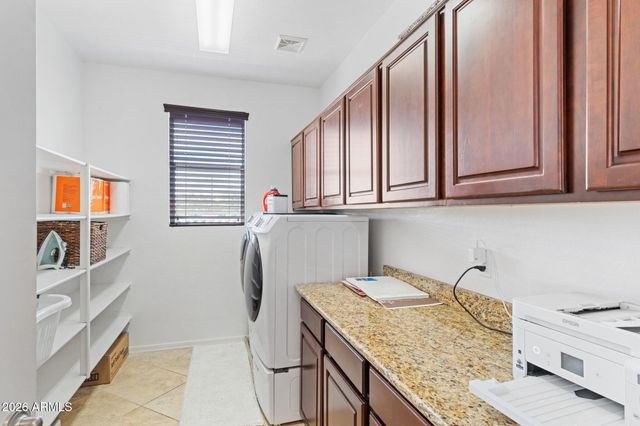 2894 E JANELLE Way, Gilbert, AZ 85298