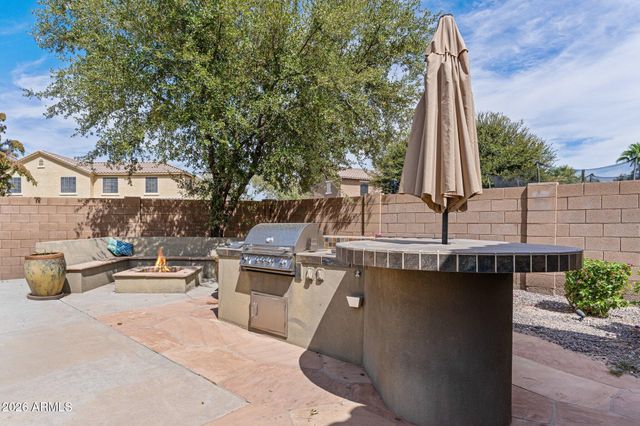 2894 E JANELLE Way, Gilbert, AZ 85298