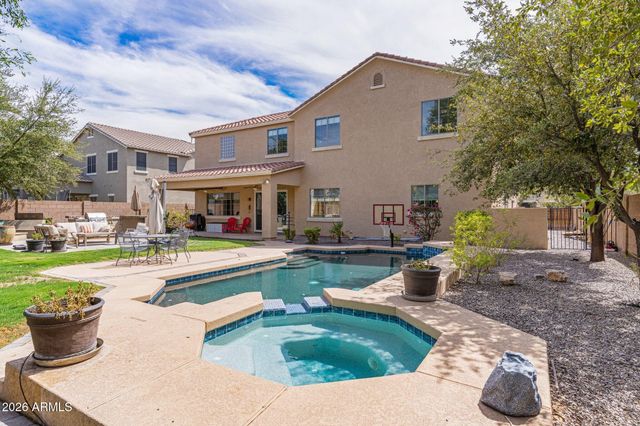 2894 E JANELLE Way, Gilbert, AZ 85298