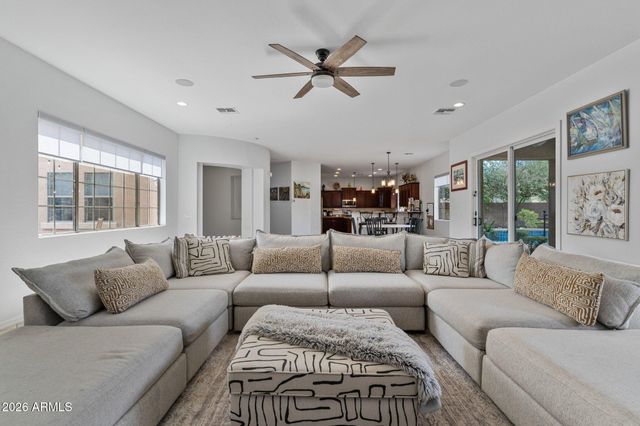 2894 E JANELLE Way, Gilbert, AZ 85298