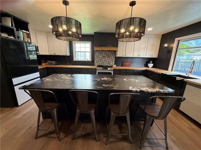 169 Cathy Lane NE, Calhoun, GA 30701