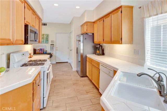 2977 Watermount, Riverside, CA 92501
