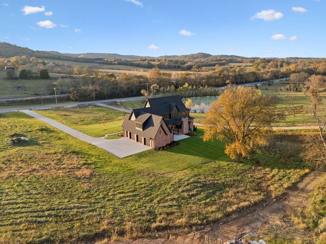 9204 Horton Hwy, College Grove, TN 37046