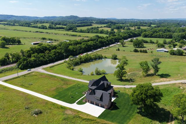 9204 Horton Hwy, College Grove, TN 37046