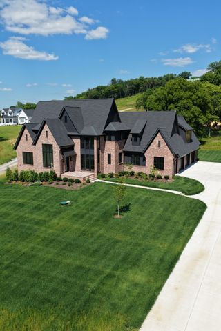 9204 Horton Hwy, College Grove, TN 37046